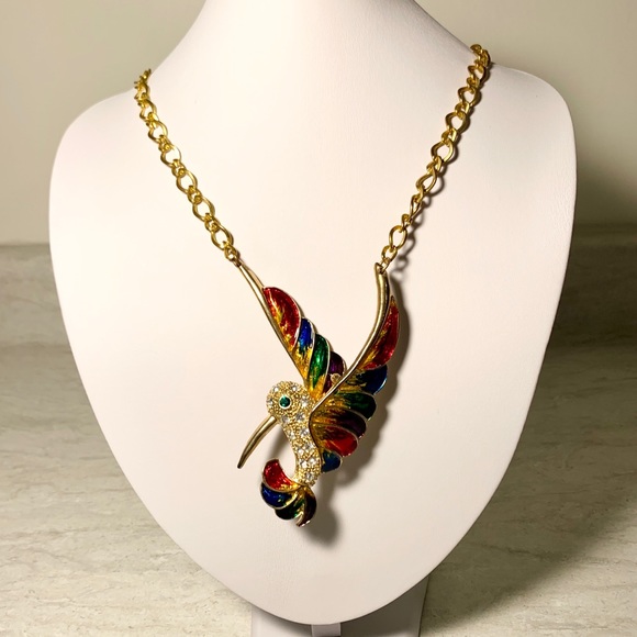 Jewelry - Vintage Bird Necklace